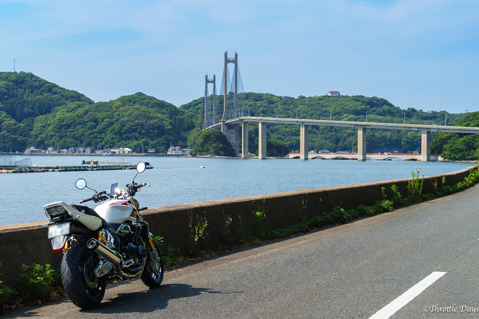 CB1300SF Final Editionと呼子大橋
