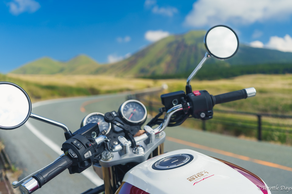 大地の鼓動を聴きながら、CB1300SF SP Final Editionを駆る